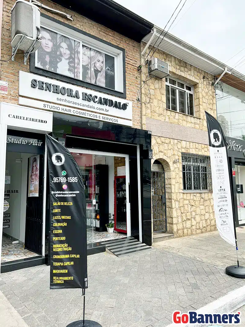 Wind Banner Frente de Loja Senhora Encadalo Cosmeticos