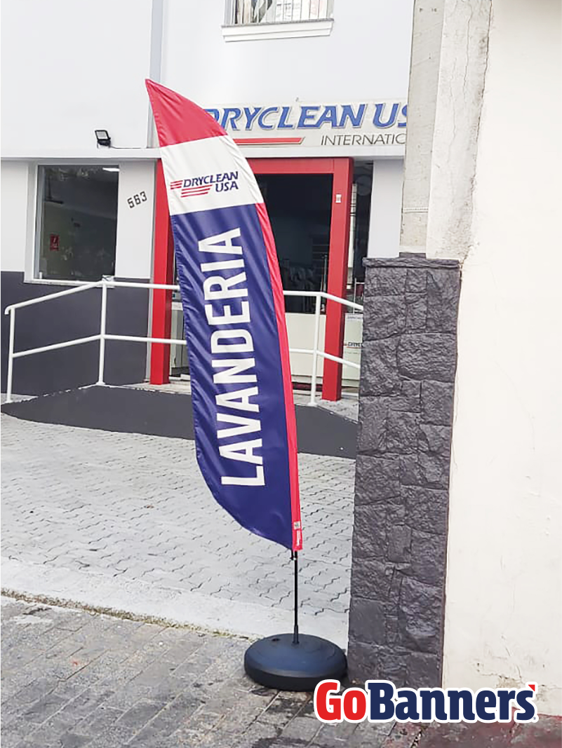 Wind Banner Lavanderia Dryclean USA