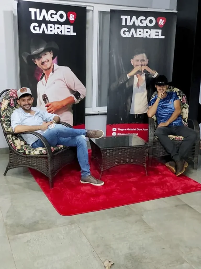 Banner Roll Up Musica Tiago & Gabriel