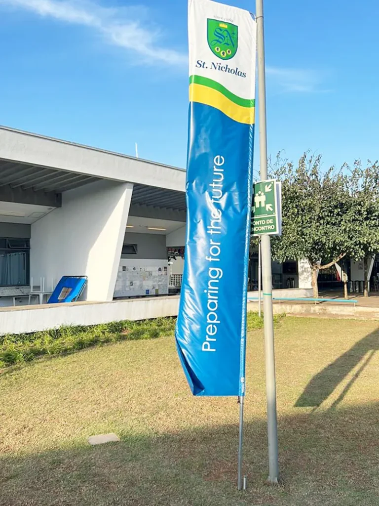 Wind Flag Banner Escola St. Nicholas