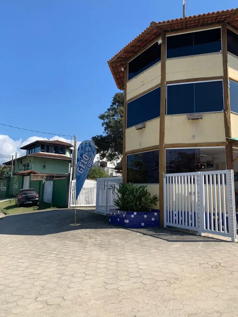 Wind Flag Banner Hotel Geros